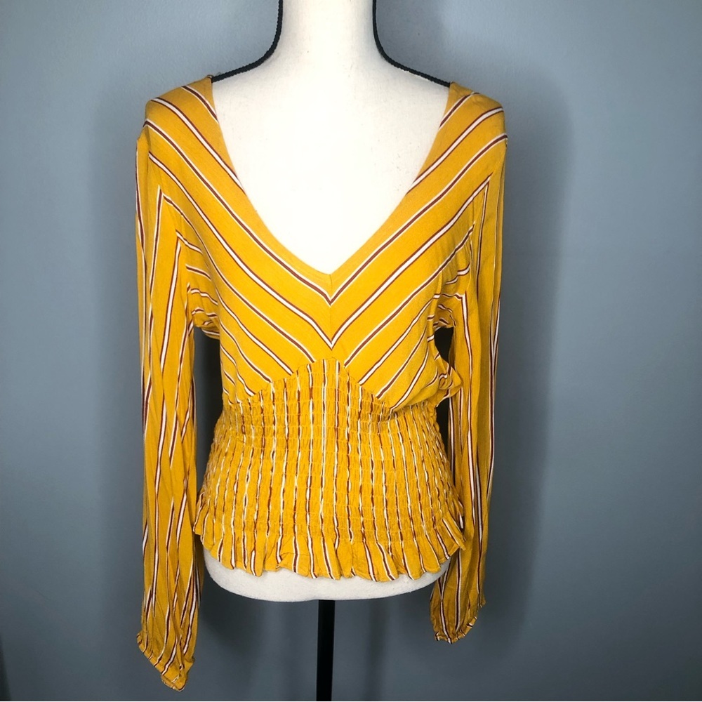 Polly & Esther NWT Long Sleeve Rouched Elastic Waist Mustard Blouse Sz L